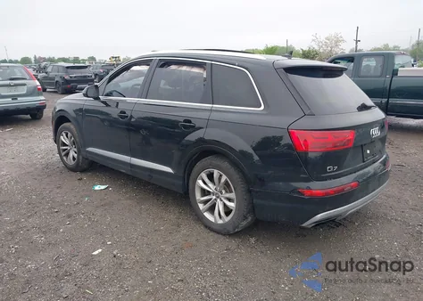 2017 Audi Q7 3.0T Premium из США, поврежденный, VIN WA1LAAF78HD033413